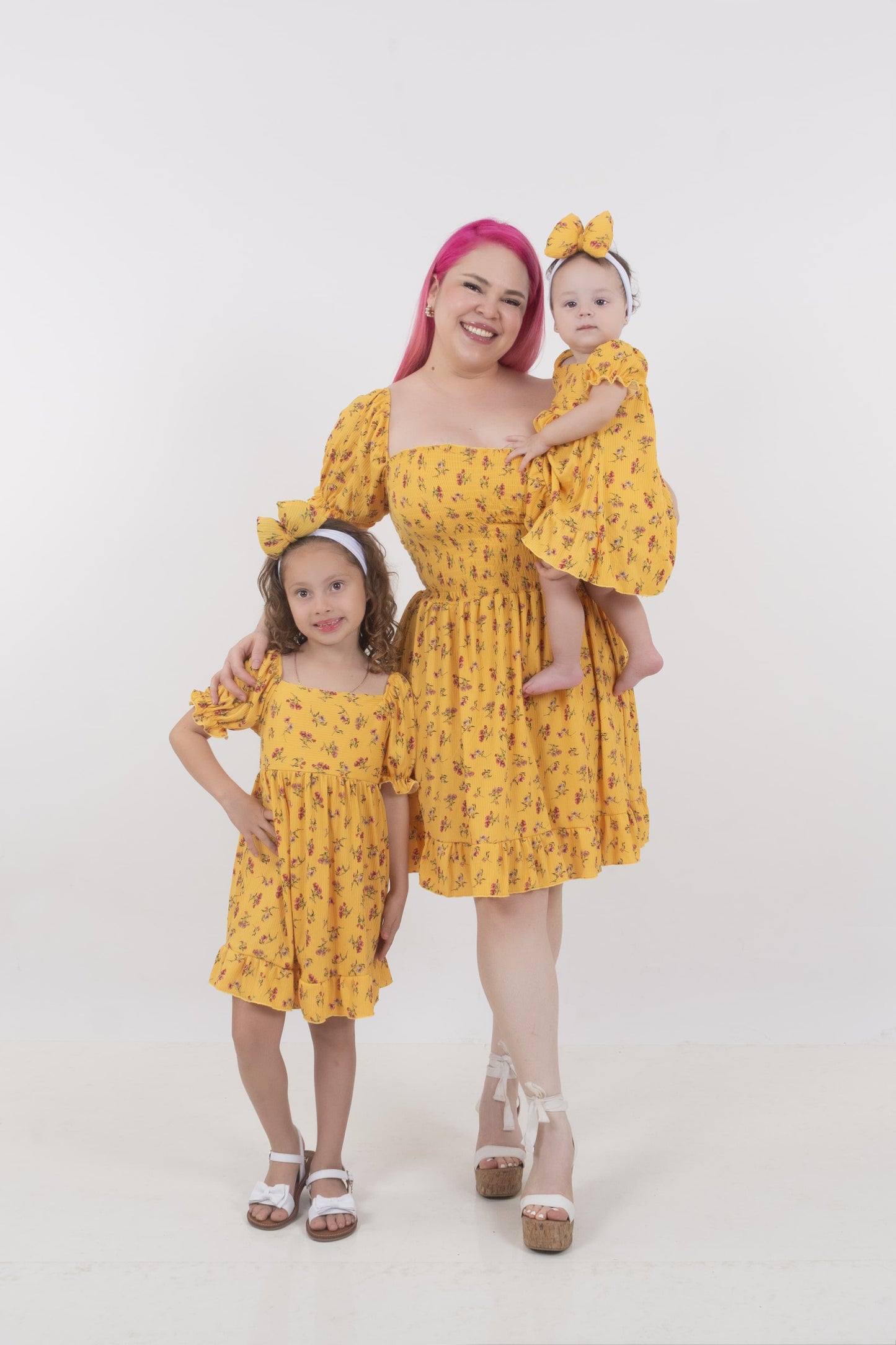 Duo Mamá - Hermanitas Amarillo con Flores
